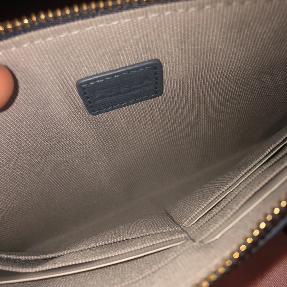 NWT Matte blue furla wristlet - Picture 3 of 3